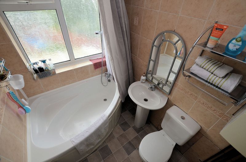 3 bed house for sale in Defford Drive 14