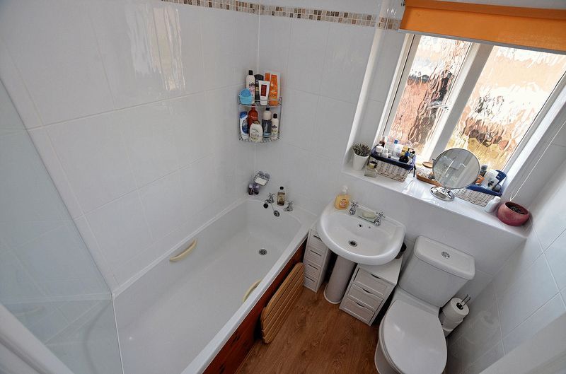 3 bed house for sale in Clay Lane  - Property Image 12