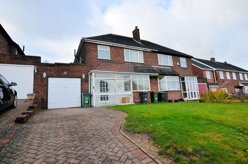 3 bed house for sale in Monckton Road, West Midlands, B68 (ref 9968543