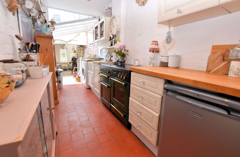 3 bed house for sale in High Street  - Property Image 4